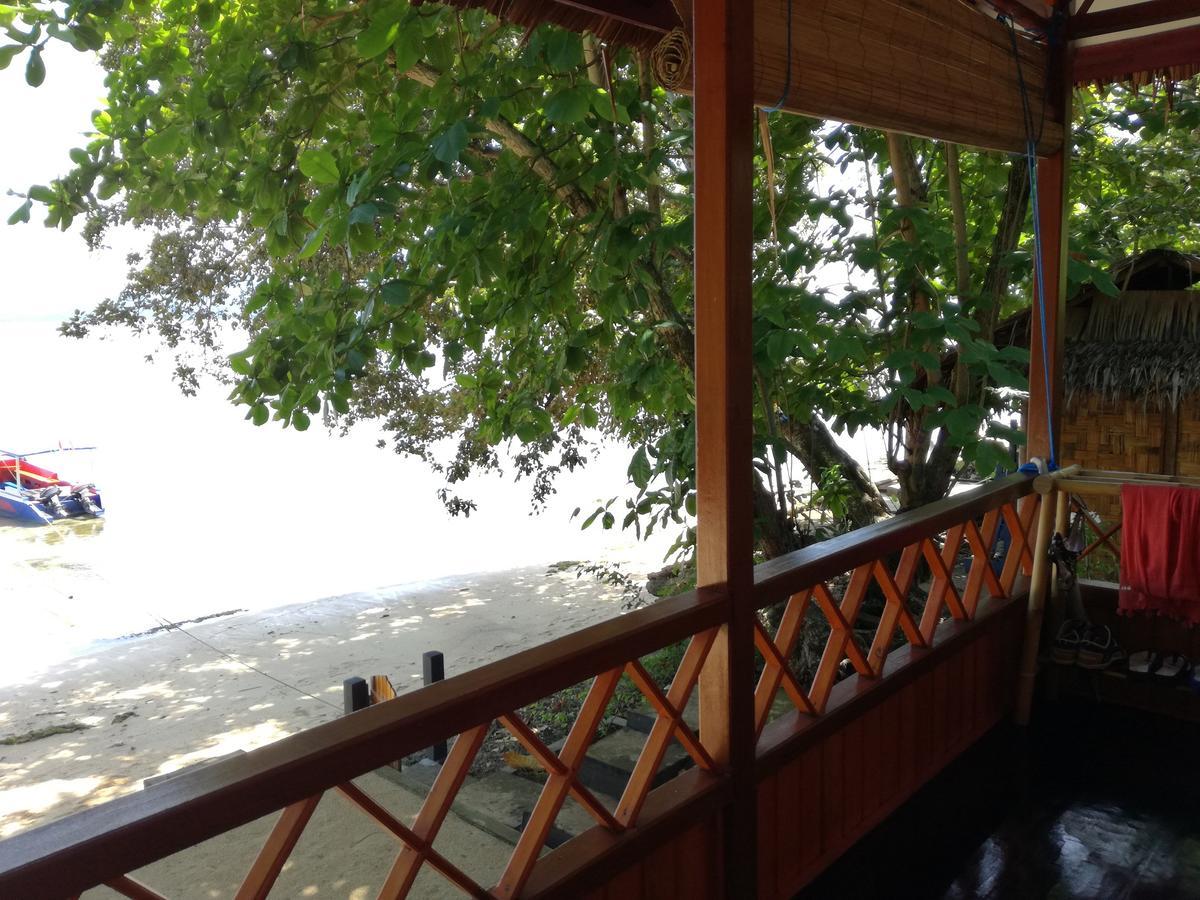 Raja Laut Dive Resort Bunaken Pokój zdjęcie